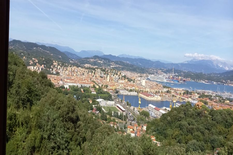 Vendita Casa Indipendente a collinare (La Spezia) - Rif. 4056